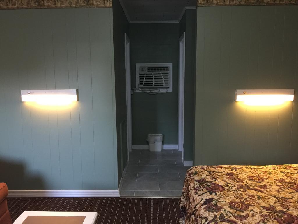 Skyland Motel Cornelia Exterior foto